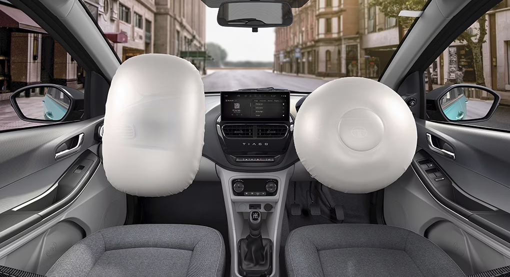 Dual front airbags